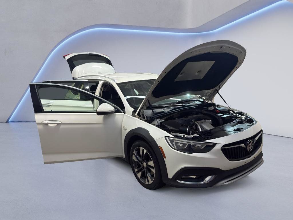 Used 2020 Buick Regal Preferred w/ Sights and Sounds Package AWD/4WD image 9