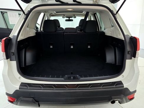 Used 2019 Subaru Forester Premium AWD/4WD image 20