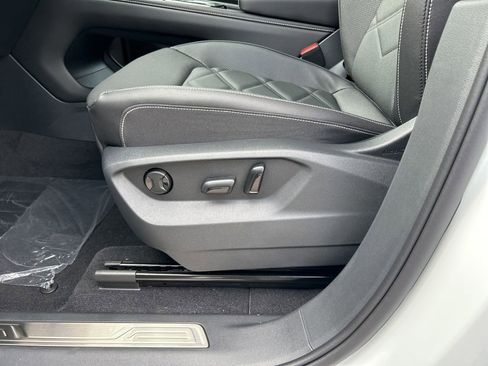New 2026 Volkswagen Atlas SE FWD image 16