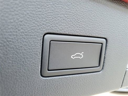 New 2025 Volkswagen Atlas SEL Premium R-Line image 10