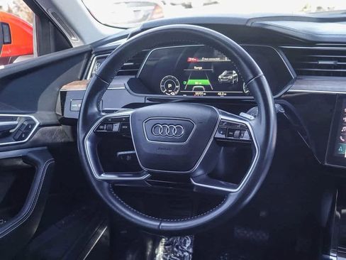 Used 2019 Audi e-tron Prestige w/ Prestige Package image 14