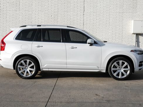 Used 2017 Volvo XC90 T6 Momentum w/ Vision Package image 7