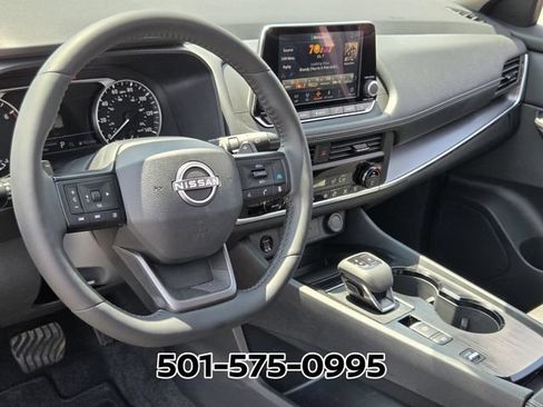 Used 2026 Nissan Rogue SV w/ Cold Weather Package FWD image 9