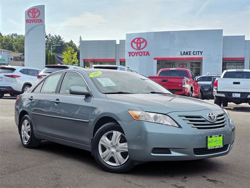 Used 2007 Toyota Camry LE image 1