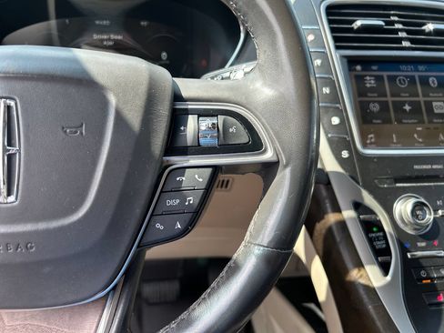 Used 2019 Lincoln Nautilus Select FWD image 20