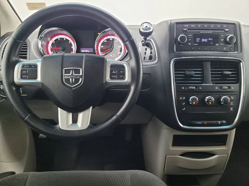 Used 2016 Dodge Grand Caravan American Value Package w/ UConnect Hands-Free Group image 22
