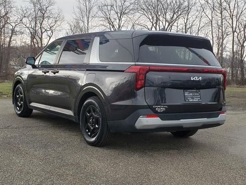 Used 2025 Kia Carnival LXS image 6