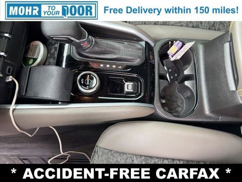 Used 2024 Chevrolet Colorado ZR2 w/ Technology Package AWD/4WD image 20