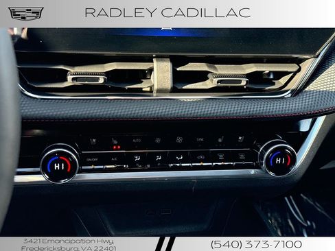 Used 2025 Chevrolet Equinox RS w/ Convenience Package III image 18