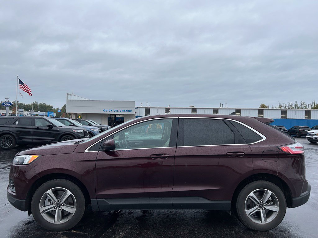 Used 2024 Ford Edge SEL w/ Convenience Package AWD/4WD image 2
