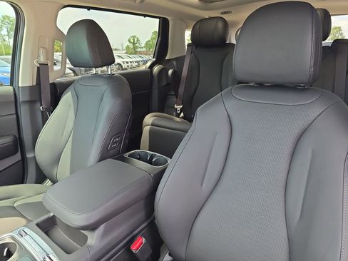 New 2026 Kia Carnival SX Prestige FWD image 23