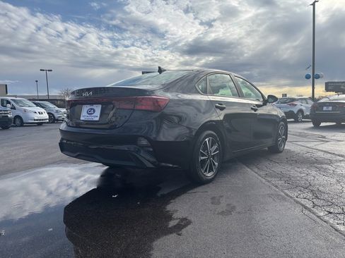 Used 2024 Kia Forte LXS image 5