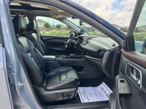 Used 2021 Nissan Rogue SL FWD image 34