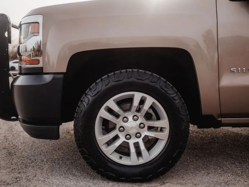 Used 2018 Chevrolet Silverado 1500 W/T image 11