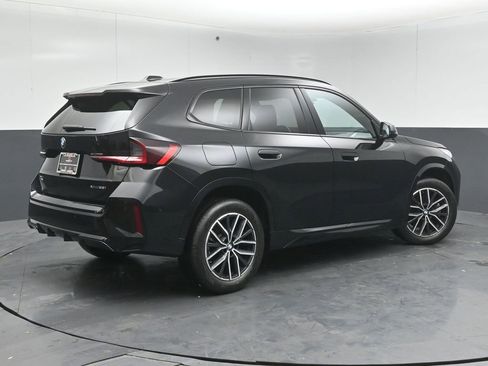 Used 2024 BMW X1 xDrive28i w/ M Sport Package AWD/4WD image 7