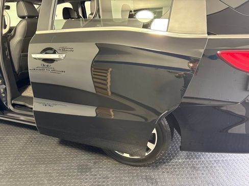 Used 2023 Honda Odyssey EX-L image 12