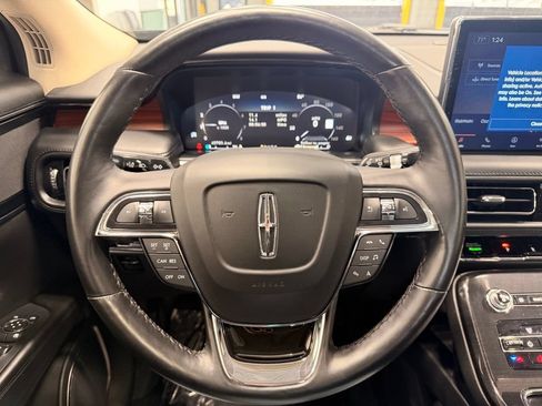 Used 2023 Lincoln Nautilus Reserve AWD/4WD image 26