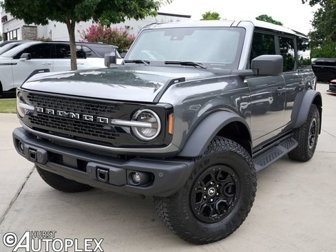 Used 2026 Ford Bronco Badlands AWD/4WD image 1