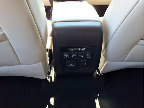 Used 2023 Buick Enclave Avenir w/ Avenir Technology Package AWD/4WD image 17