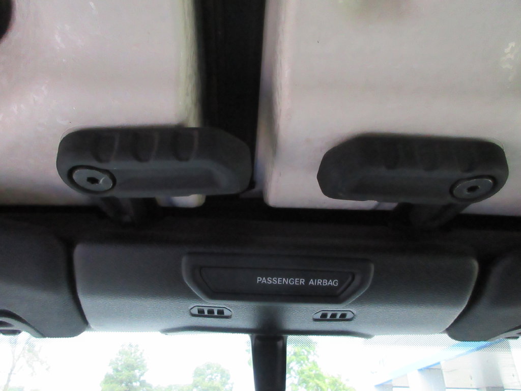 Used 2018 Jeep Wrangler Unlimited Sahara w/ Safety Group AWD/4WD image 34