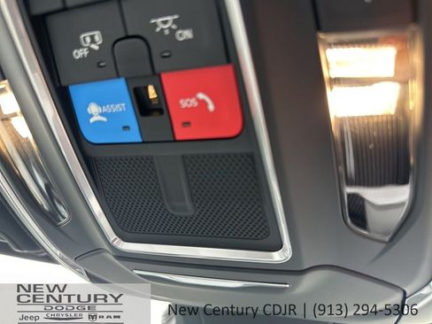New 2026 Jeep Cherokee Limited AWD/4WD image 31