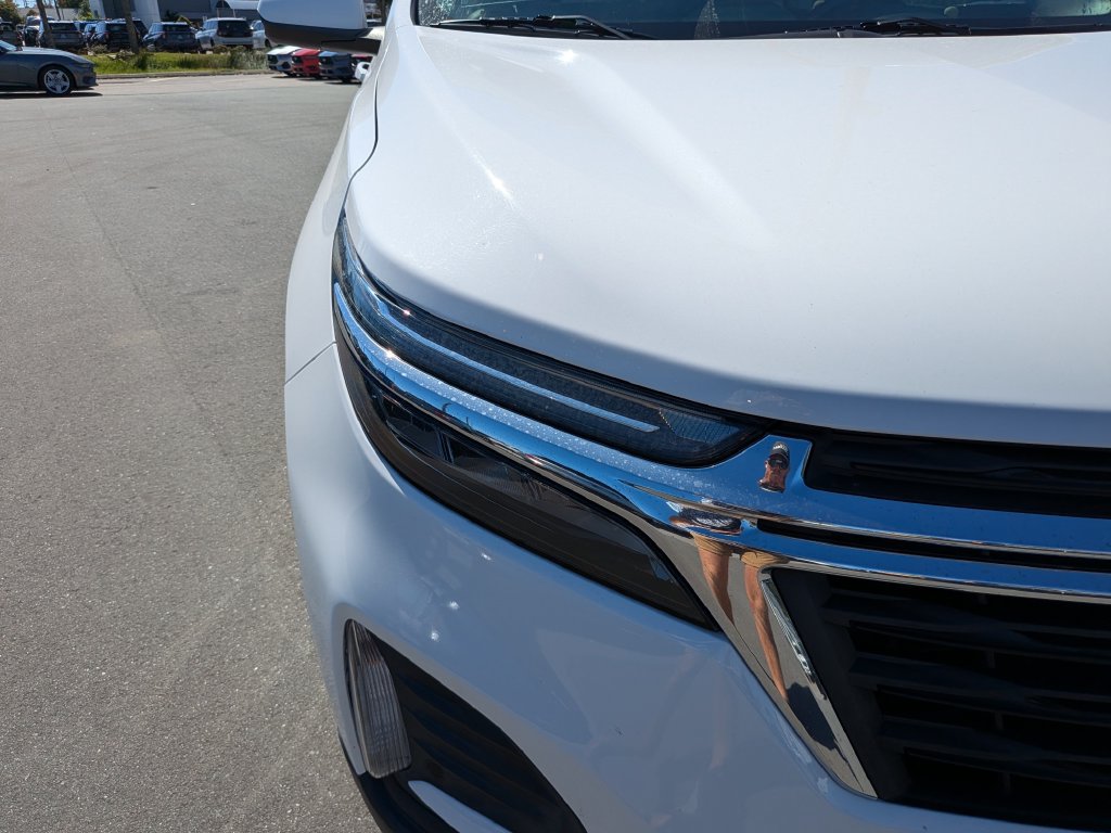 Used 2023 Chevrolet Equinox LT FWD image 11