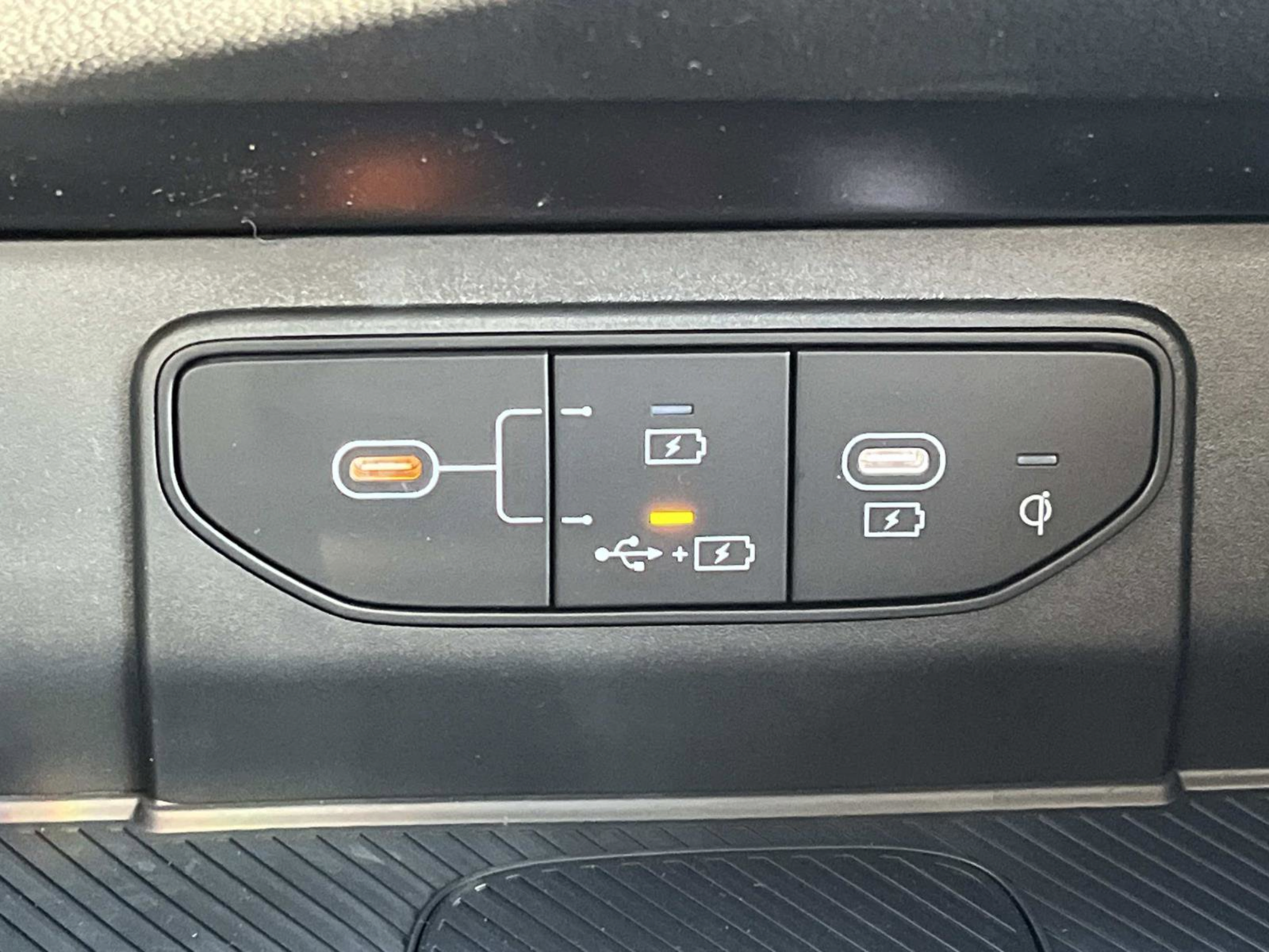 New 2026 Kia Sportage SX FWD image 30