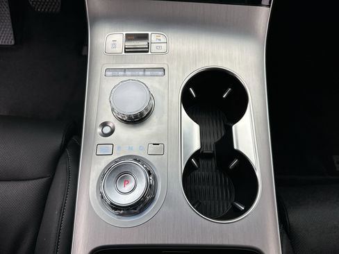 Certified 2026 Genesis GV70 2.5T Select AWD/4WD image 20
