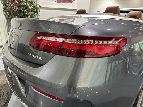 Used 2018 Mercedes-Benz E 400 4MATIC Cabriolet image 40