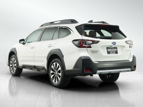 Used 2024 Subaru Outback Limited AWD/4WD image 3