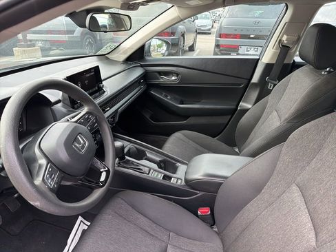 Used 2024 Honda Accord EX image 17