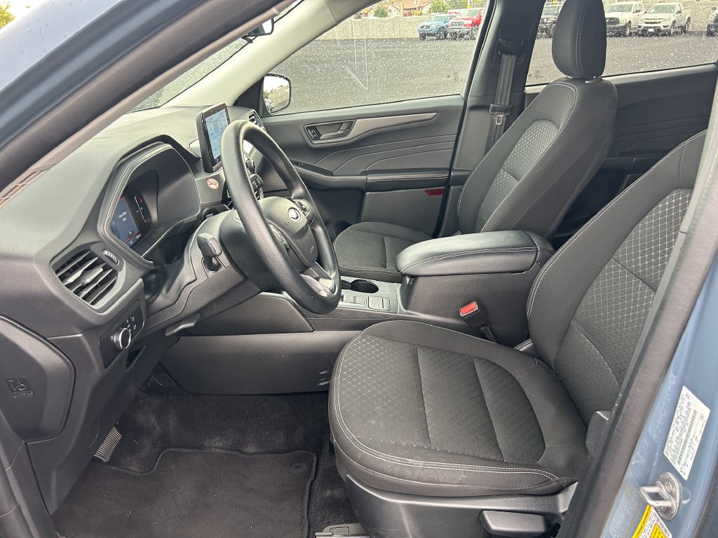 Used 2025 Ford Escape Active AWD/4WD image 24