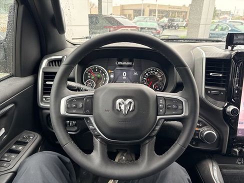 Used 2025 RAM 1500 Big Horn AWD/4WD image 14