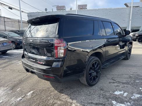 Used 2023 Chevrolet Suburban RST image 5