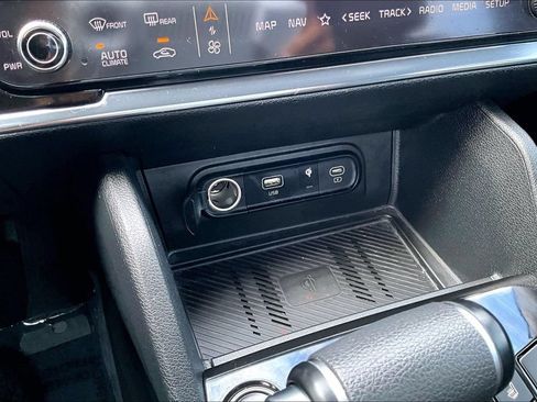Used 2023 Kia Sportage X-Line w/ X-Line Premium Package AWD/4WD image 16