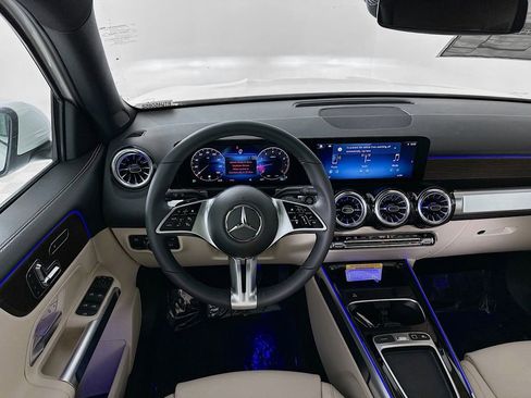 Certified 2026 Mercedes-Benz GLB 250 4MATIC image 22