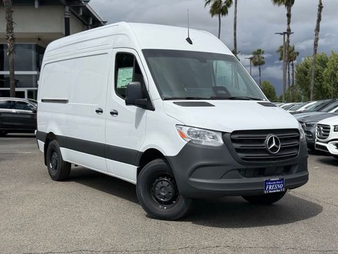 New 2025 Mercedes-Benz Sprinter 2500 image 1