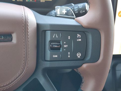 New 2026 Land Rover Defender 110 OCTA image 29