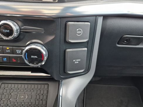 New 2025 Ford F150 Lariat w/ Equipment Group 502A High image 36