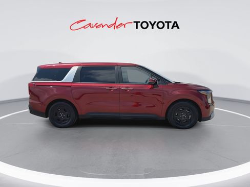Used 2026 Kia Carnival FWD image 9