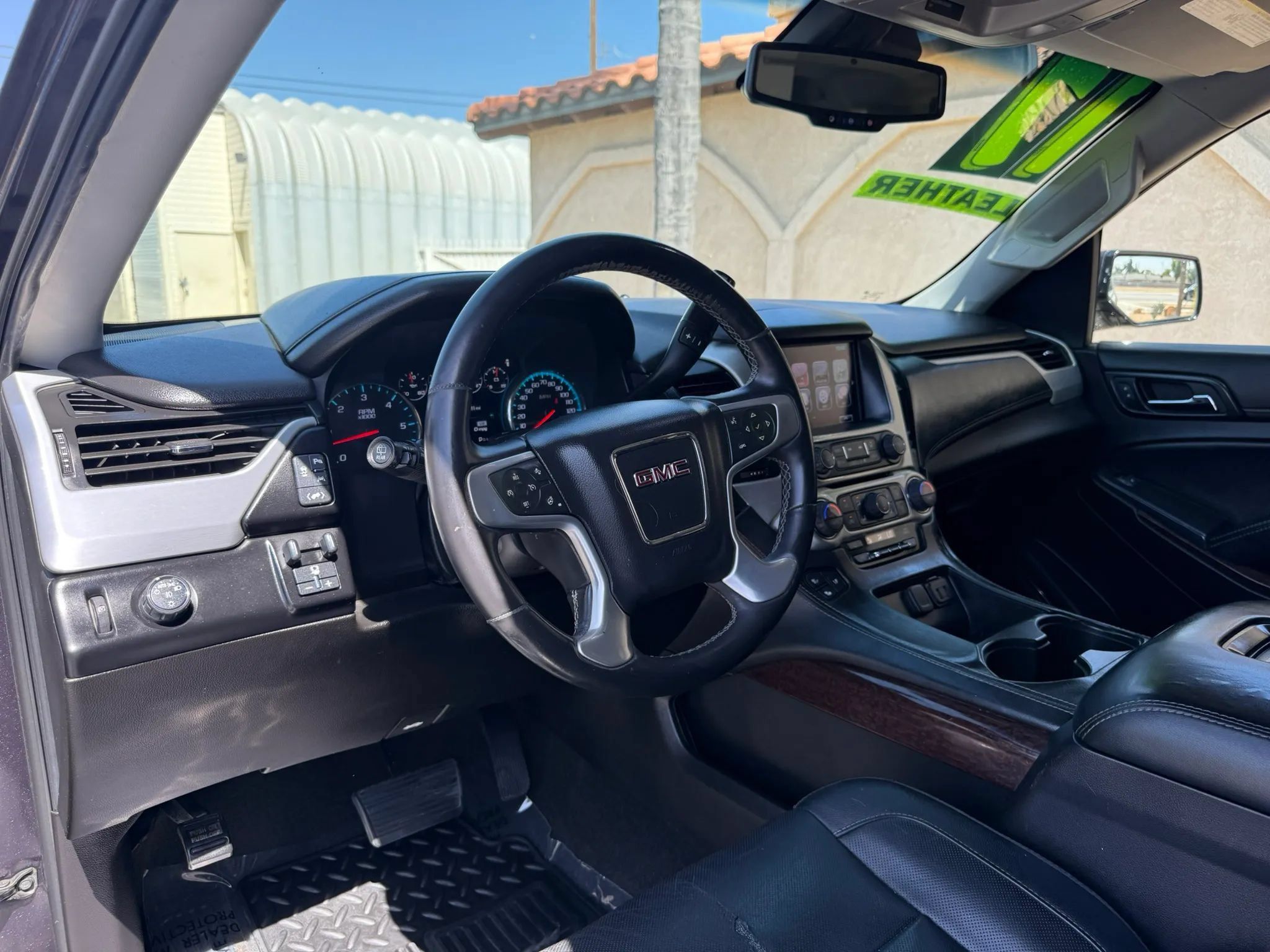 Used 2017 GMC Yukon SLT w/ Open Road Package RWD image 18