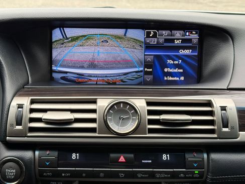 Used 2013 Lexus LS 460 4dr Sdn AWD image 20