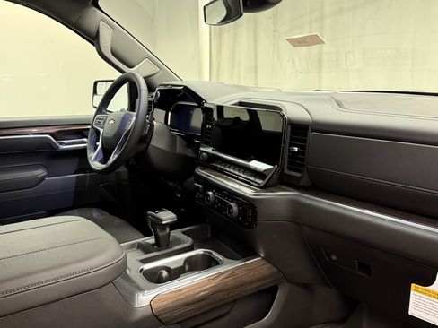 New 2026 Chevrolet Silverado 1500 LT w/ Protection Package image 15