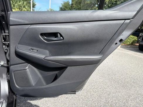 Used 2025 Nissan Sentra SV FWD image 18