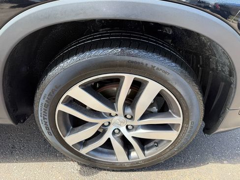 Used 2017 Honda Pilot Touring image 10