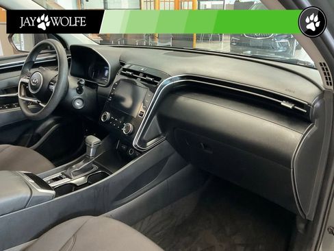 Used 2023 Hyundai Tucson SE FWD image 18
