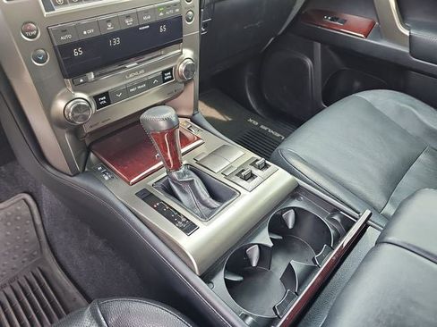 Used 2015 Lexus GX 460 image 25