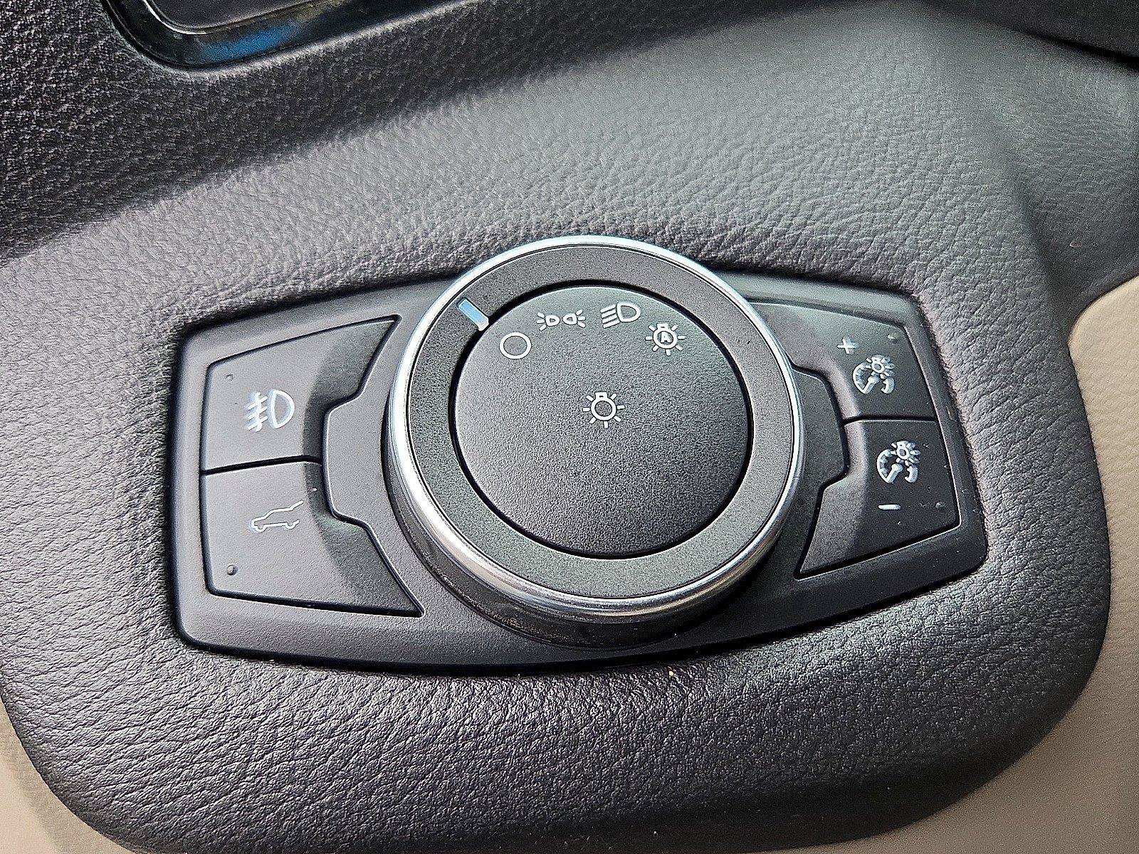 Used 2019 Ford Escape Titanium FWD image 23