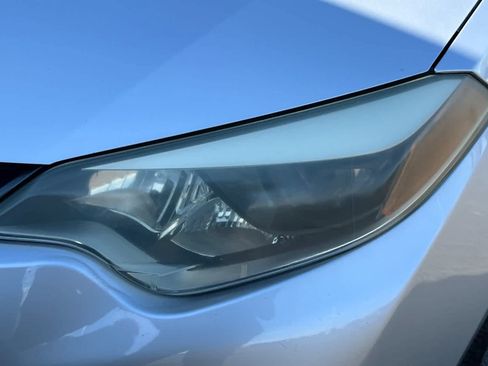 Used 2015 Toyota Corolla LE FWD image 11