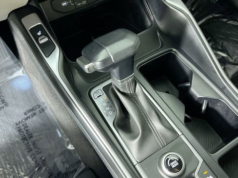 Certified 2025 Kia Sorento EX w/ Panoramic Sunroof Package image 22